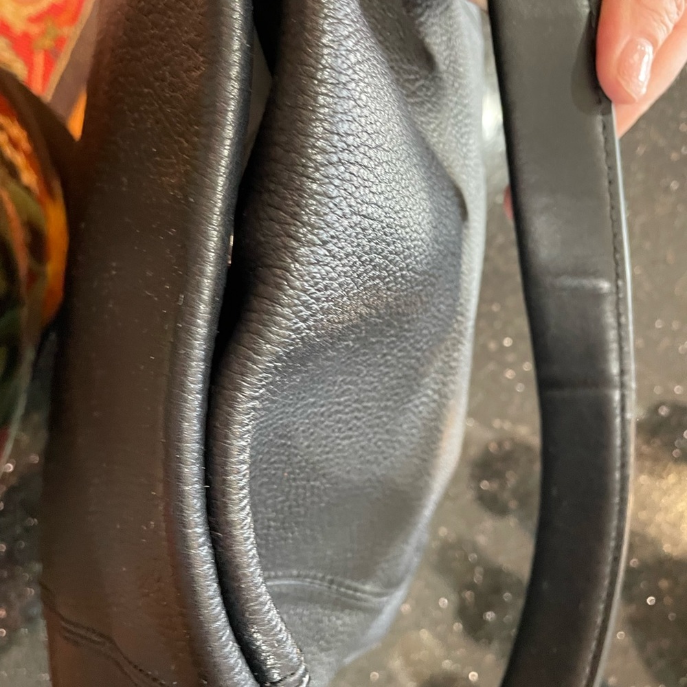 Michael Kors black soft leather hobo handbag - Picture 4 of 15